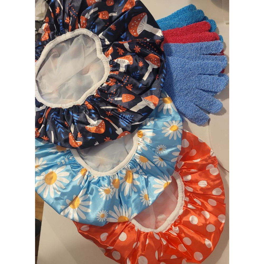 My Novel Things Multicolor Shower Cap Bath Gloves Set